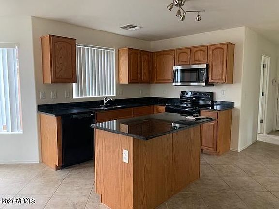 5th image of 41214 W Cahill Dr