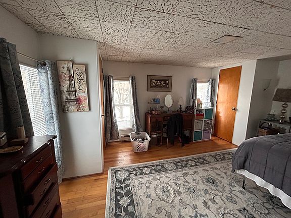 3rd image of 52 East Ave #1
