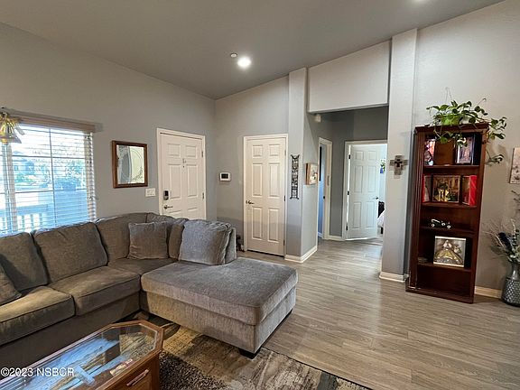 3rd image of 1436 W Wynndel Way