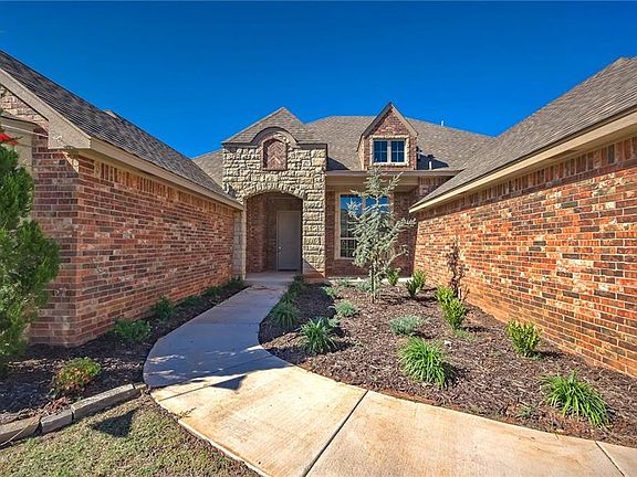 2nd image of 14725 Yorkshire Ln