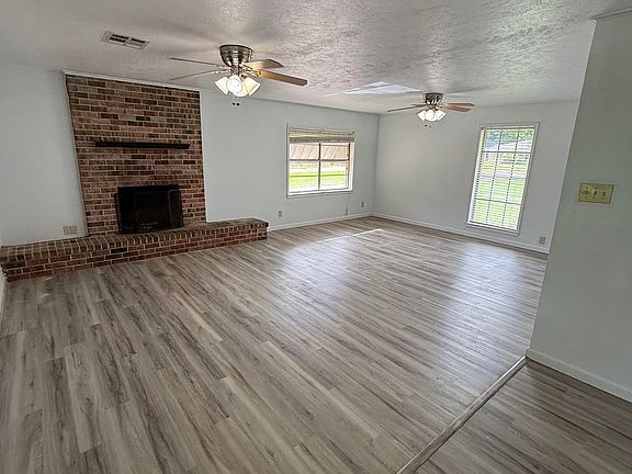 3rd image of 7785 Ginger Ln