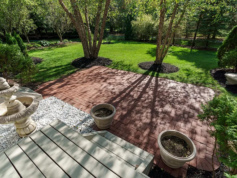 6237 Muirloch Ct S — Photo 45