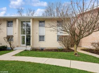 410 Birch Tree Ln #410, Michigan City, IN 46360