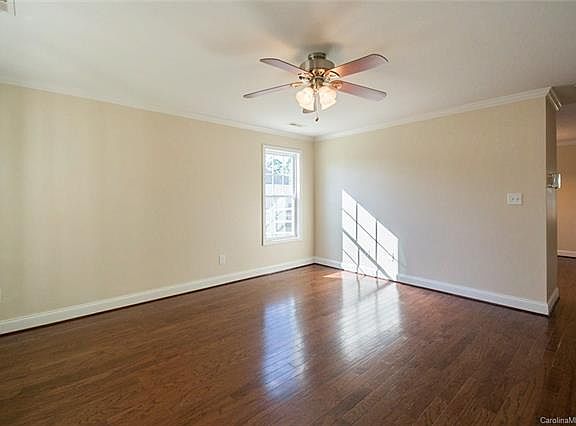 3rd image of 70 Sierra St
