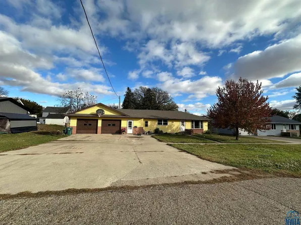 455 4th Ave, Ashton, IA 51232