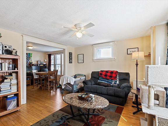 2nd image of 224 Frame Ave #226