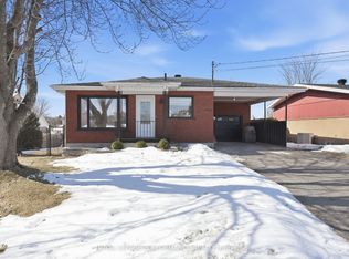 990 Laviolette St, Clarence Rockland, ON K4K 1B9