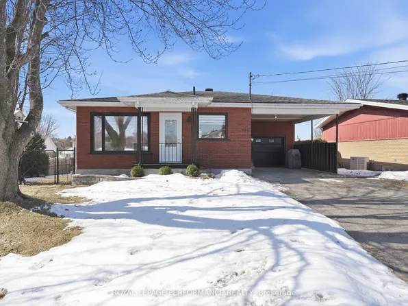 990 Laviolette St, Clarence Rockland, ON K4K 1B9