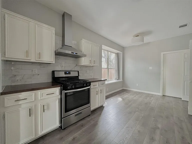 11917 Meadowfire Dr — Photo 13