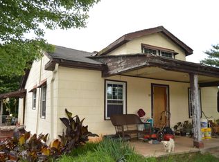 513 Morgans Fork Rd, Penhook, VA 24137