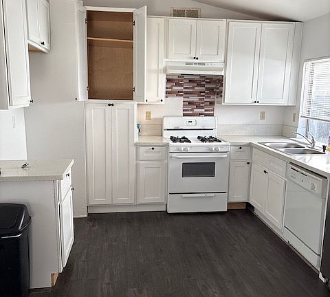 2nd image of 22917 Pahute Dr