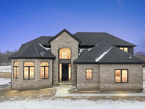 53650 Romeo Plank Rd, Macomb, MI 48042