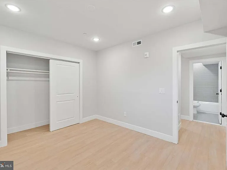 518 W Susquehanna Ave #1 — Photo 6