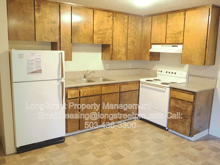 2615 NW Harrison Blvd #4 — Photo 7