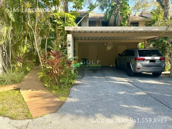 5166 Lancewood Dr, Sarasota, FL 34232