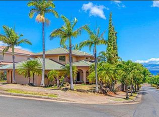 107 Poinciana Rd, Lahaina, HI 96761