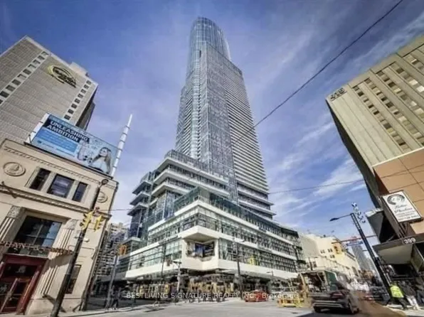 386 Yonge St, Toronto, ON