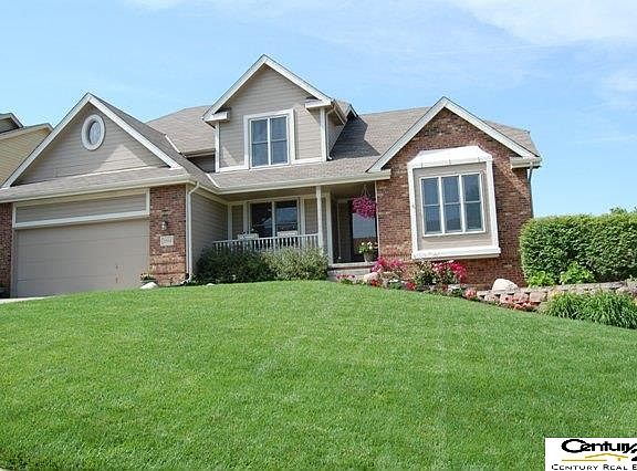 2nd image of 2904 Schuemann Dr