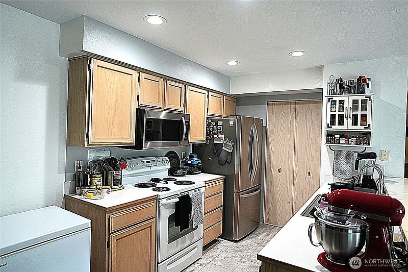 5th image of 1001 W Casino Rd #D203