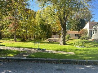 116 S 5th St, Tower City, PA 17980