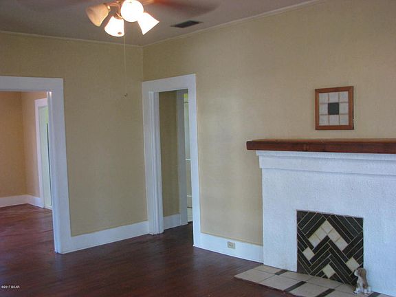4th image of 2940 Daniels St