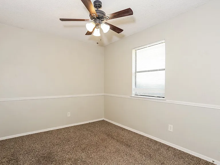 5108 Parliament Dr — Photo 13