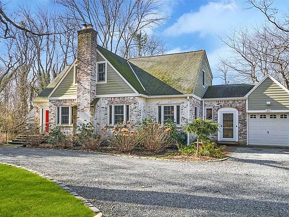 3rd image of 30 Hicks Ln