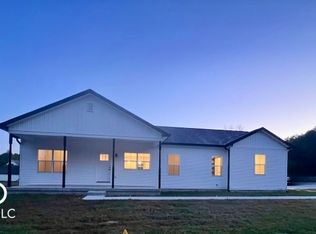 210 E Forest Home St, Roachdale, IN