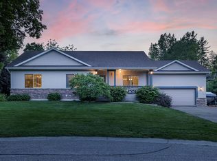 3909 Pine Ln, Saint Bonifacius, MN 55375