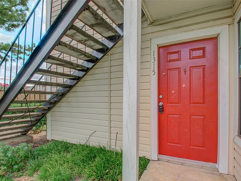 2750 Holly Hall St #1315 — Photo 7