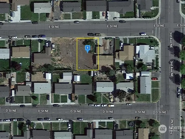 134 E Street NE, Quincy, WA 98848