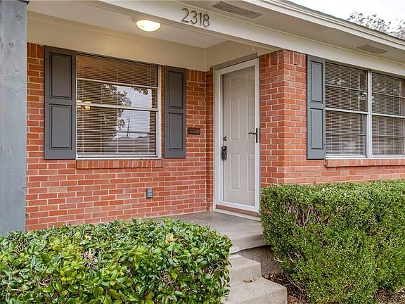 3rd image of 2318 Wildoak Dr