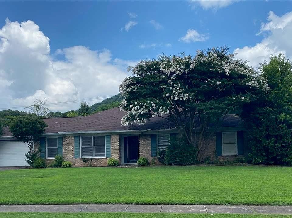 1st image of 14933 Clovercrest Dr SE