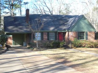 203 Hickory St, Kosciusko, MS 39090