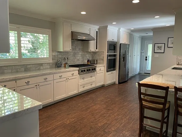 3240 E Telegraph Rd — Photo 2