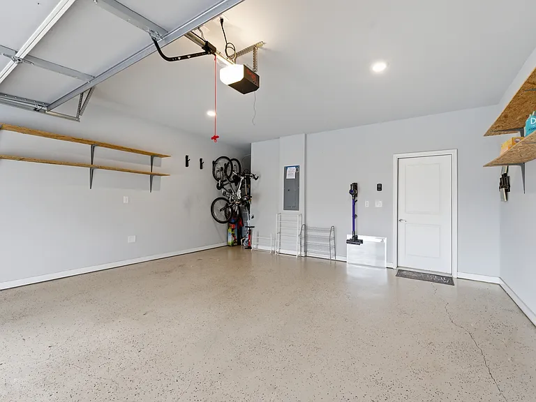 4762 Sampson Ct — Photo 9
