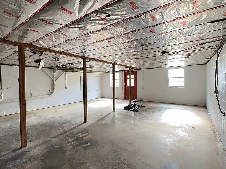 2319 Albright Dr — Photo 36