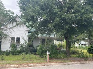 142 S Broad St, Newville, AL 36353