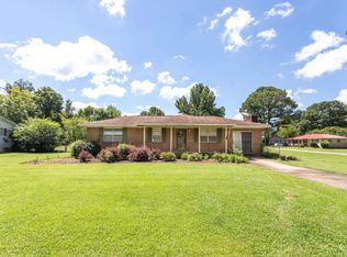 220 Brenda Rd, Anniston, AL 36206