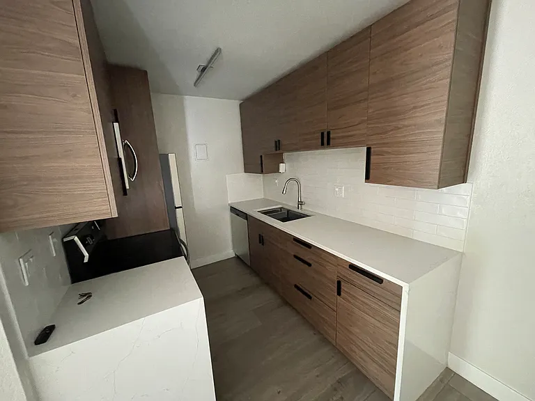 3250 Oneal Cir #G12 — Photo 4