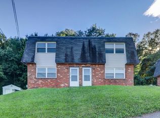 3573 Yellow Mountain Rd SE & 3575, Roanoke, VA 24014