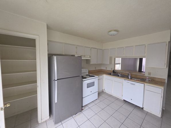 12306 Wellington Park Dr