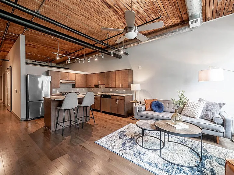 Lofts At River East — Photo 57