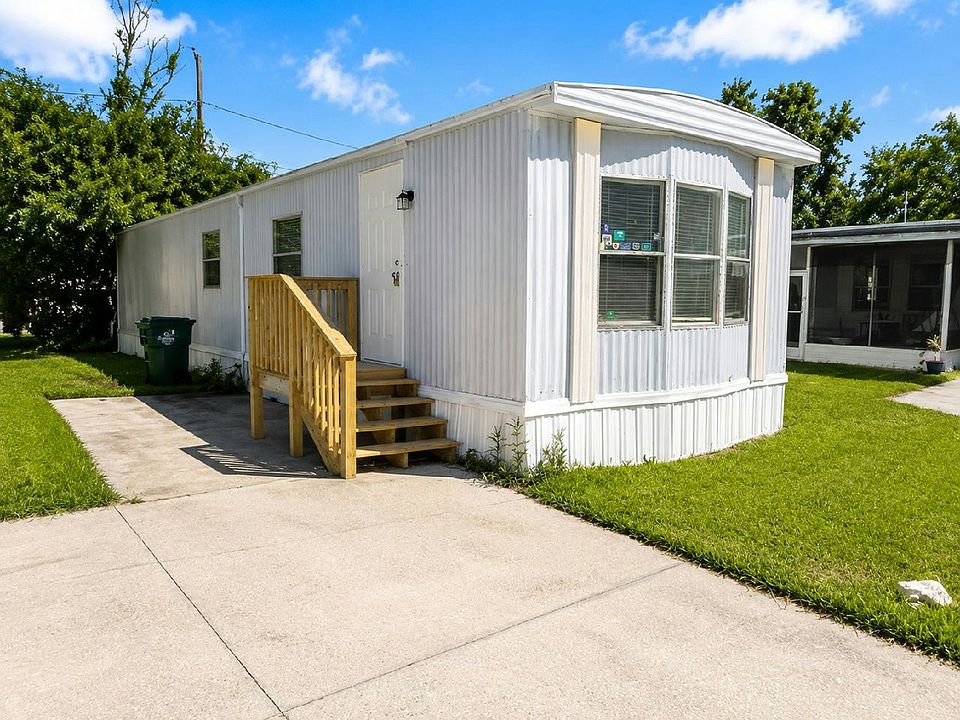 1st image of 7 Tower Manor Dr #7