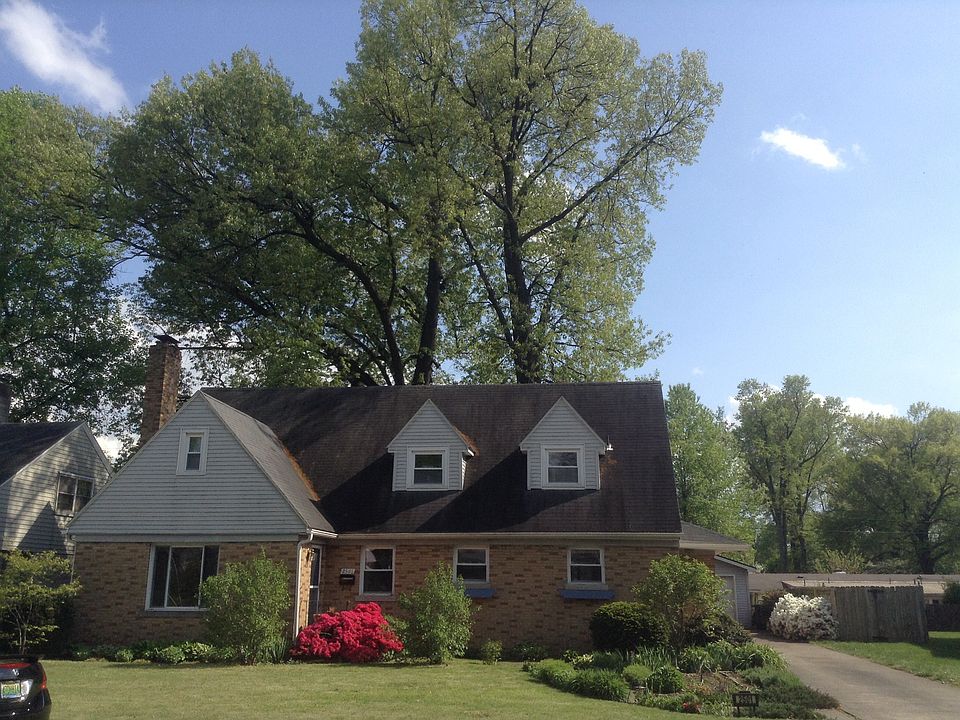 1st image of 2501 E Gum St