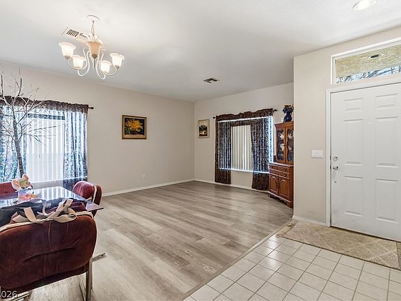 5th image of 2823 Rippling Springs St