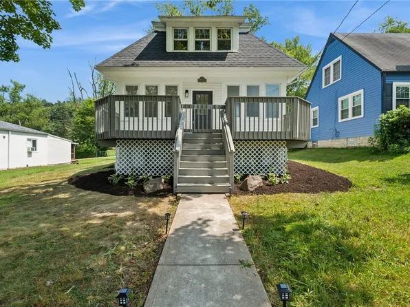 5616 3rd St, Verona, PA 15147