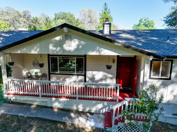 698 Atkins Rd, Grass Valley, CA 95945