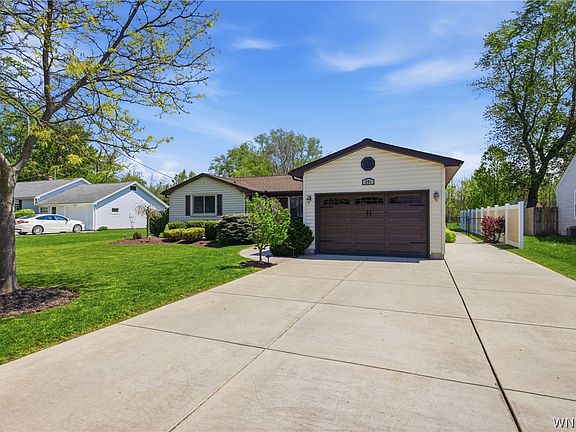 2nd image of 291 Seneca Pl