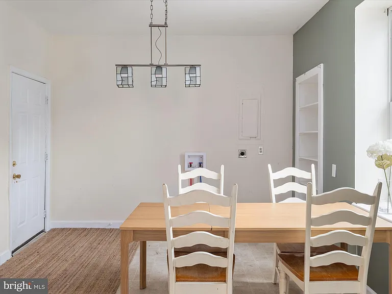 401 E Main St #A — Photo 9